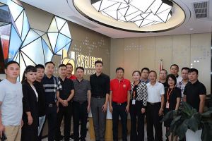 欢迎宜春市团委书记、商会及青企等一行领导莅临华体会体育（中国）HTH·官方网站人力集团指导