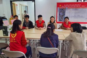 浓浓关爱暖人心，华体会体育（中国）HTH·官方网站集团党支部慰问困难单亲家庭