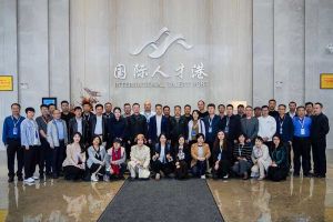 陕西省工业和信息化厅一行领导莅临华体会体育（中国）HTH·官方网站集团考察参观